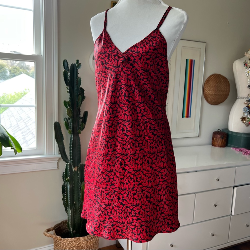 Vintage Val Mode Lingerie Red & Black Floral Nightgown Size Large - Picture 11 of 11